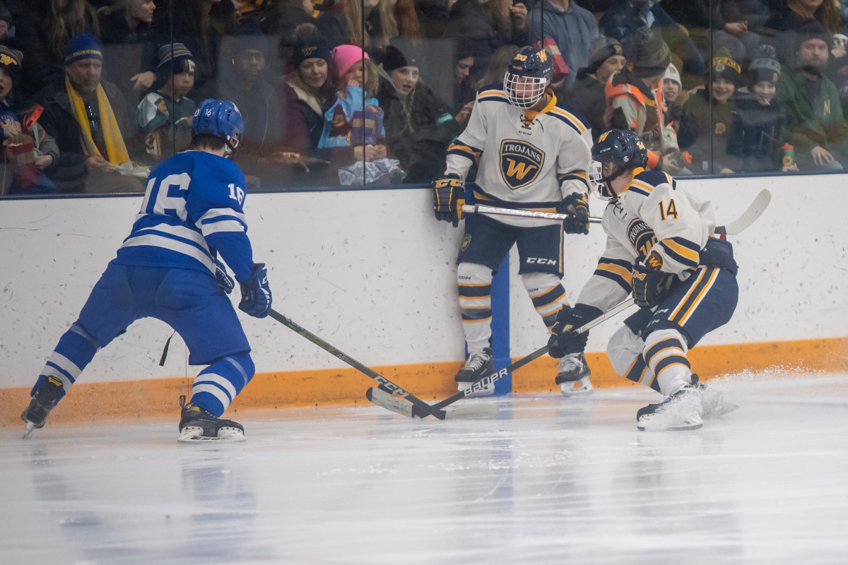 Minnetonka vs Wayzata Feb2-23 Earl Ebensteiner34
